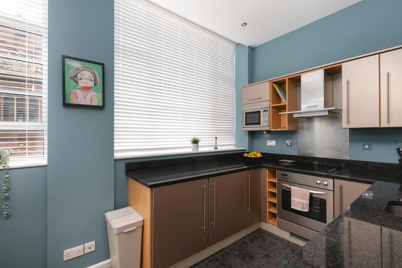 Lovely Brighton Apartments Moments Away From Royal Pavilion Buitenkant foto